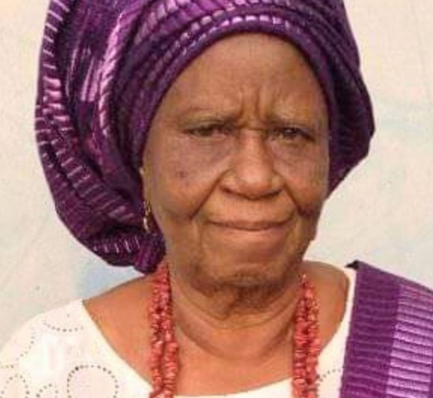 Ekinrin-Adde Community Honours Matron Tanimola - :: Kogi Reports